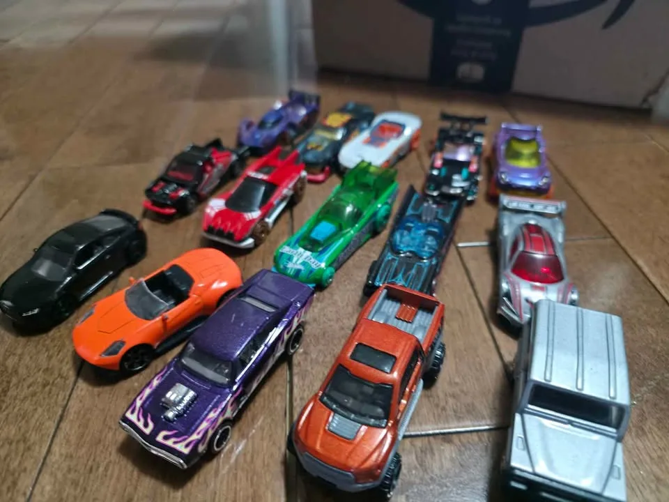 Various Hot Wheels image indicator(3)