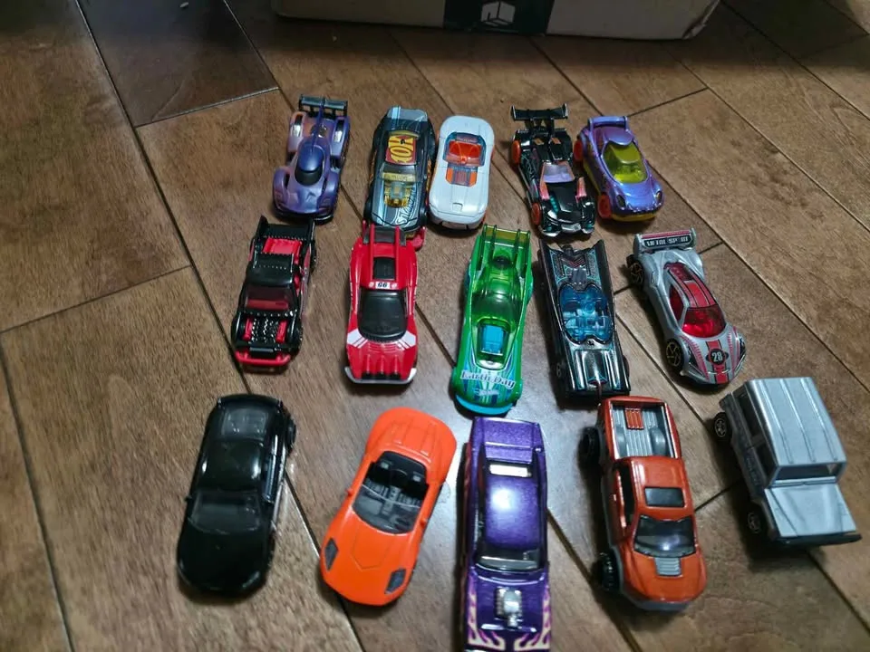 Various Hot Wheels image indicator(4)