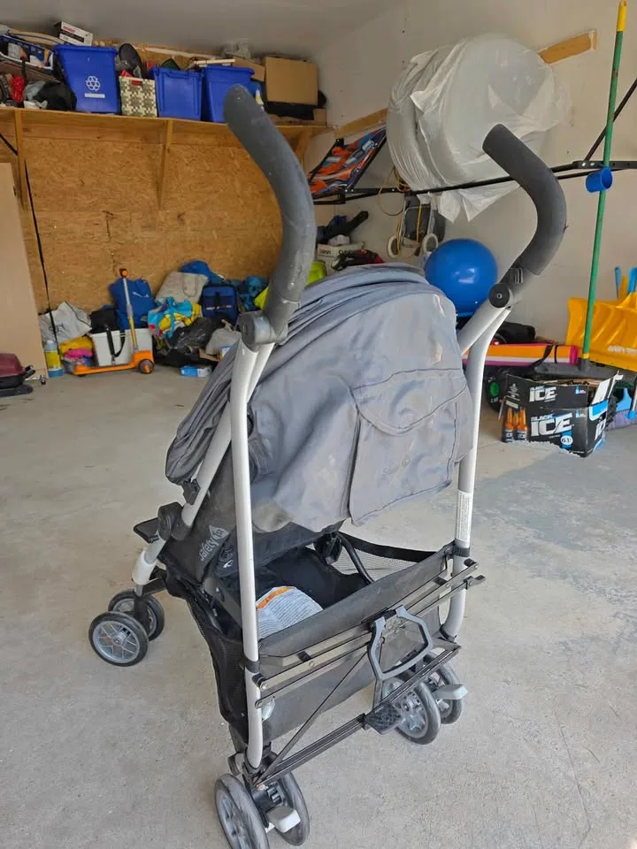 Safety 1st Stroller in Great Condition image indicator(5)