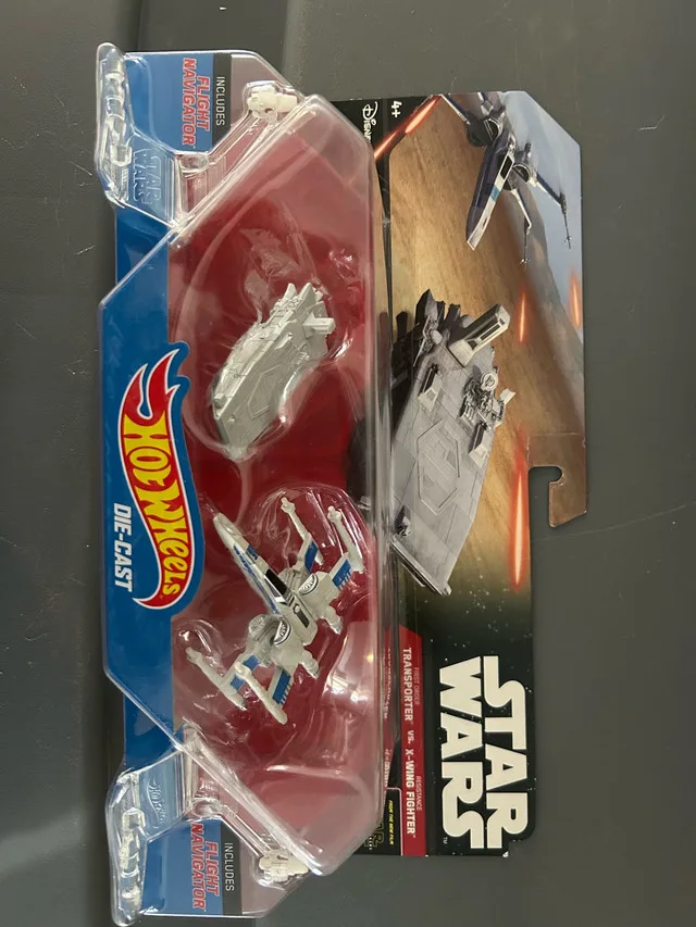 Star Wars - Hot wheels - NEW image indicator(2)