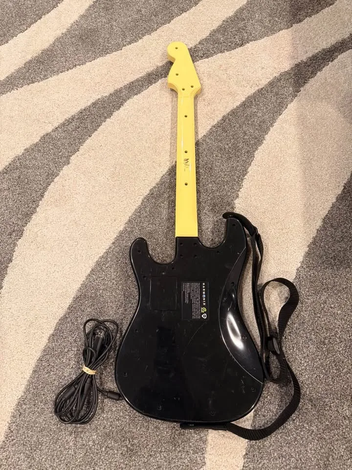 Xbox 360 Rock Band Wired Guitar Controller image indicator(4)