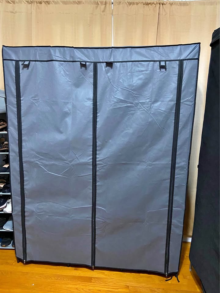 Portable closet