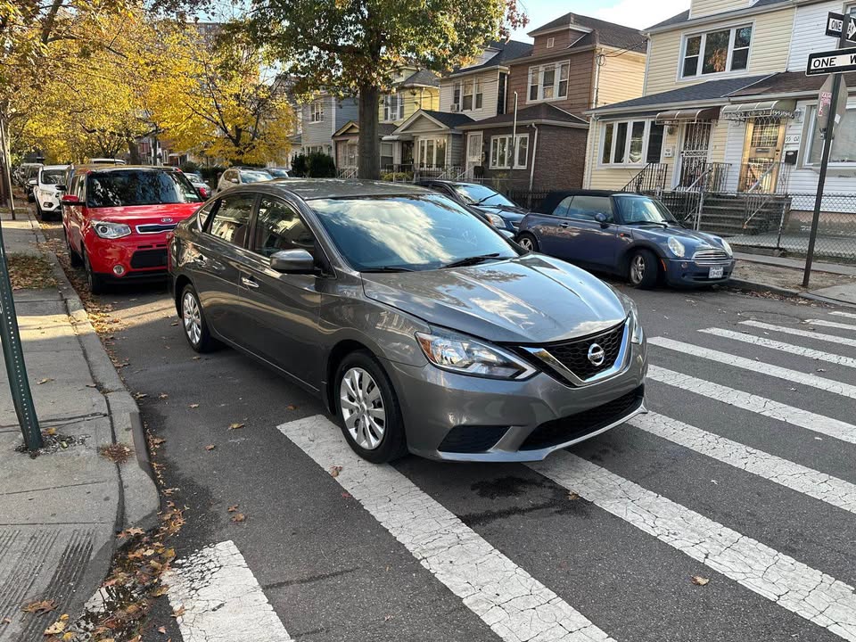 2016 Nissan Sentra - photo 2
