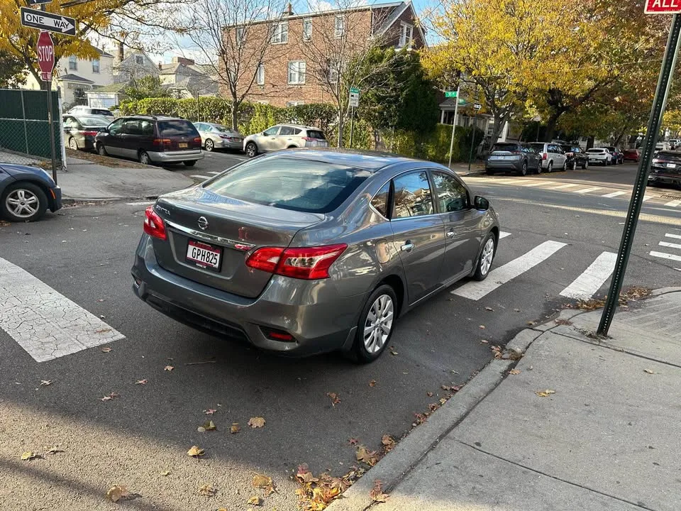 2016 Nissan Sentra image indicator(5)