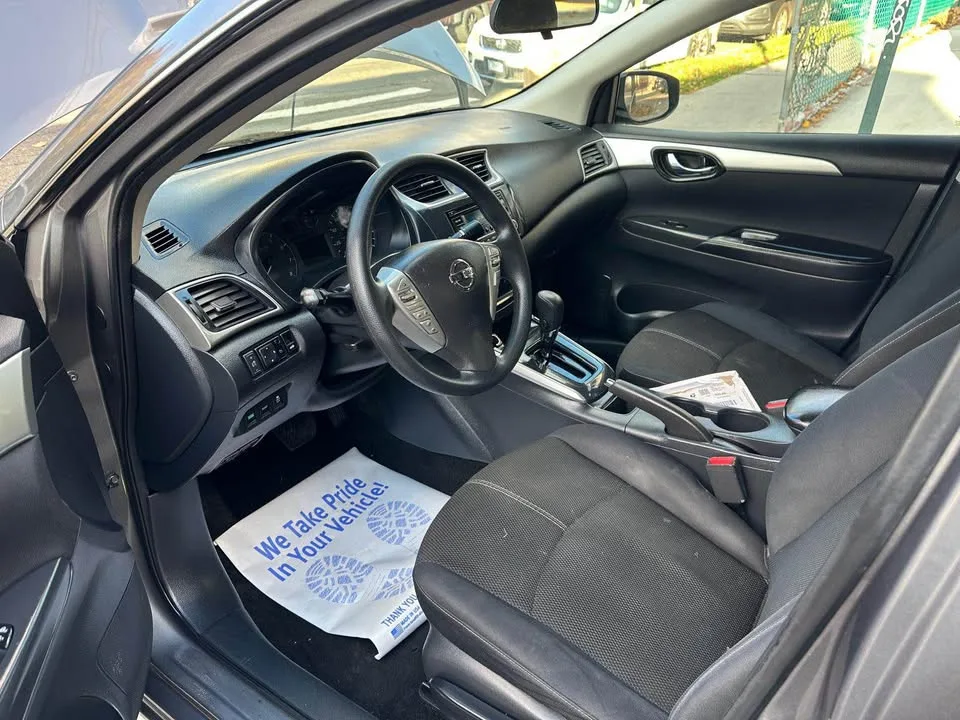 2016 Nissan Sentra image indicator(6)