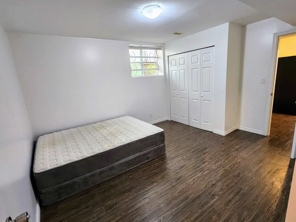 2 Beds 1 Bath - House image indicator(6)