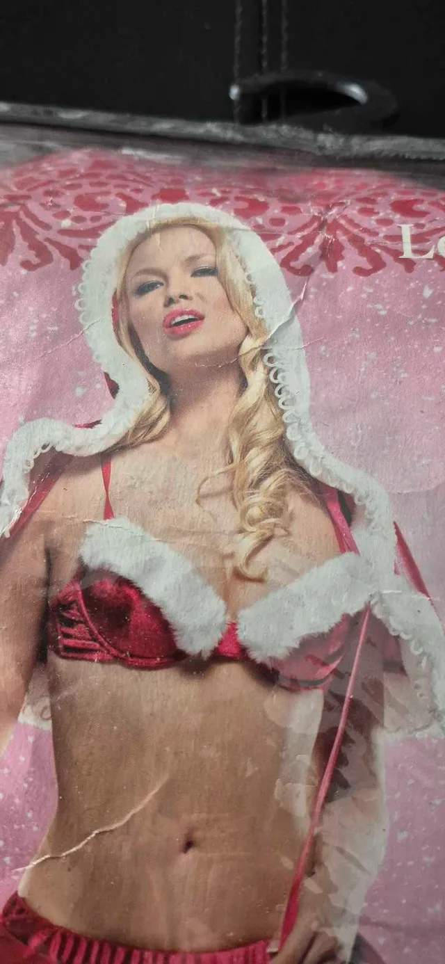 Velvet Hood Trim- Just the hoodie image indicator(4)