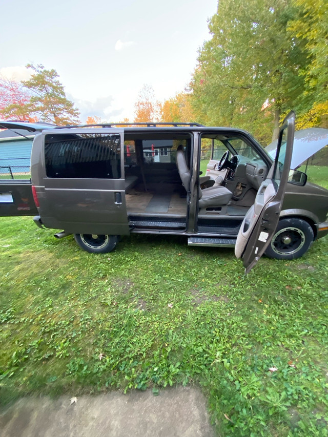 2003 GMC Safari