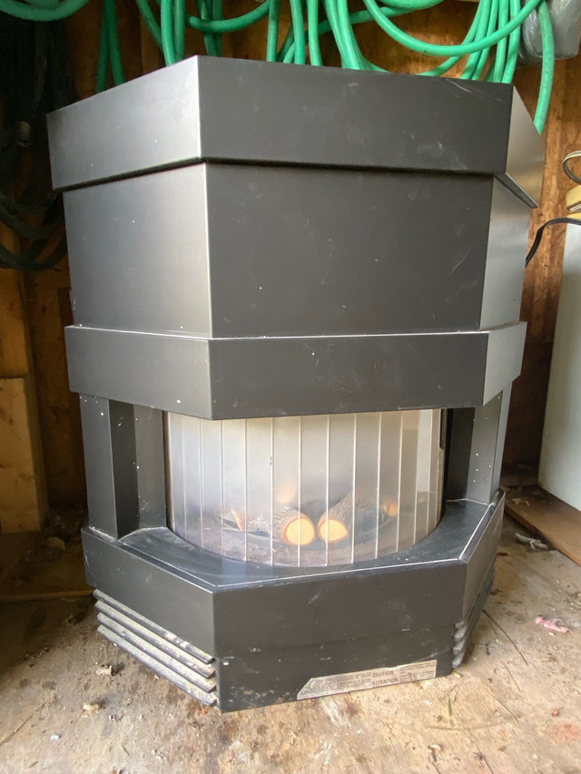 dru Saturn fireplace - photo 2