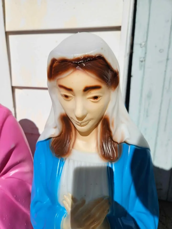 VINTAGE EMPIRE NATIVITY SET 27" JOSEPH MARY image indicator(2)