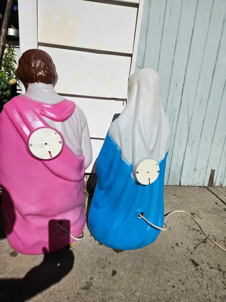 VINTAGE EMPIRE NATIVITY SET 27" JOSEPH MARY image indicator(5)