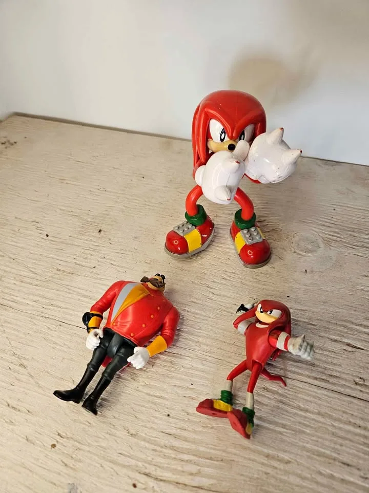 Sonic Figure Lot