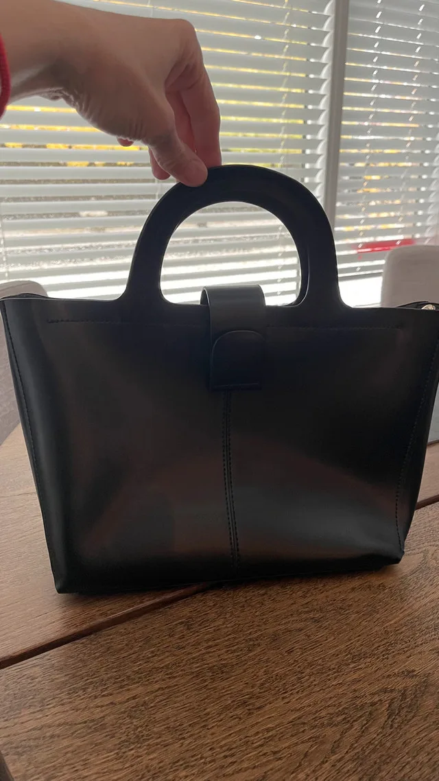 EXPRESSIONS NYC Handbag image indicator(3)