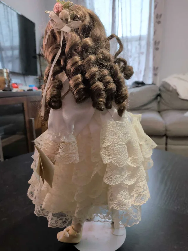 The Doll House - Marissa image indicator(4)