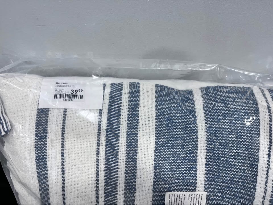 Brand new cushion - photo 2