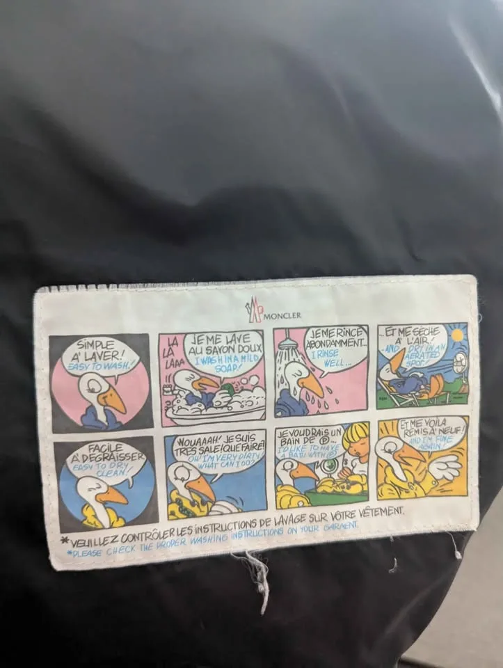 Moncler Kids Elegant Black Puffer Jacket Size 12A image indicator(5)