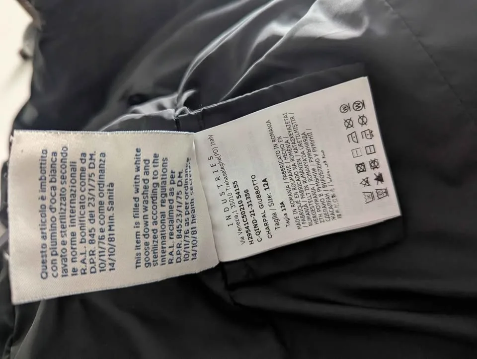 Moncler Kids Elegant Black Puffer Jacket Size 12A image indicator(7)