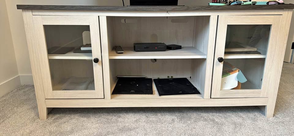 Tv stand