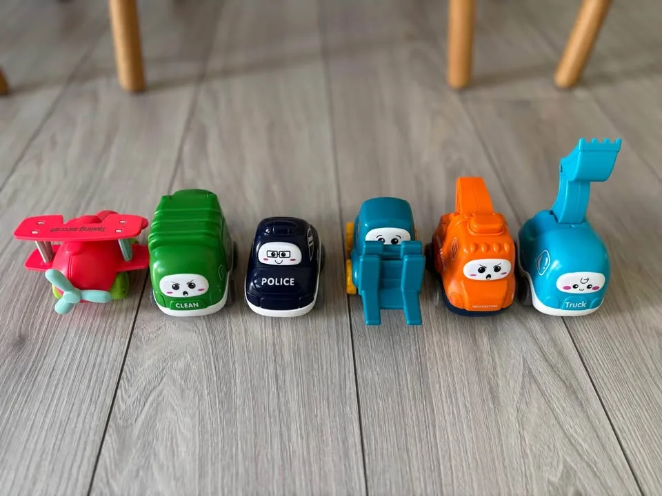 Kids Toy Vehicles and Playmat image indicator(3)