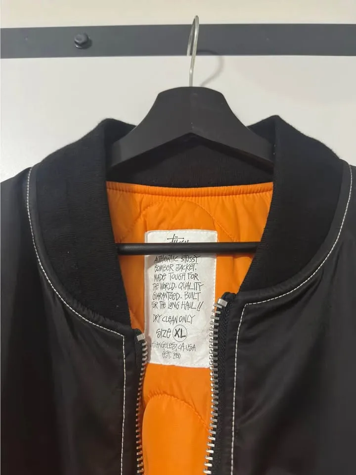 Stussy Reversible Bomber SIZE XL image indicator(2)