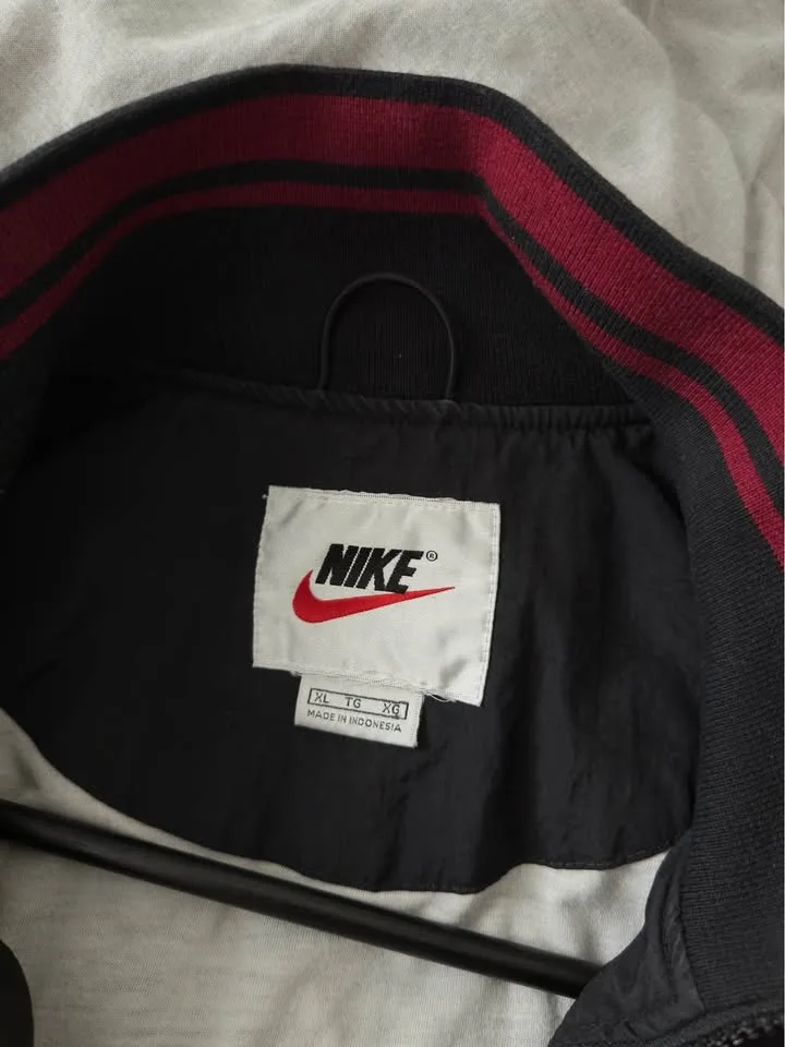 Vintage Nike Windbreaker image indicator(4)