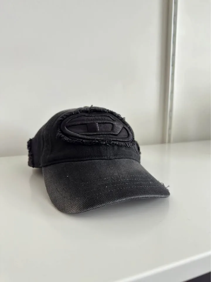 Diesel Hat