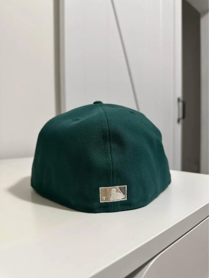 Toronto Blue Jays Fitted 7 5/8 image indicator(3)