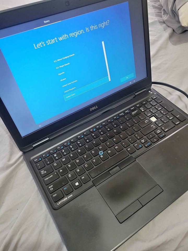 (2015) Dell latitude E5550/i5 HDD 320gb Ram