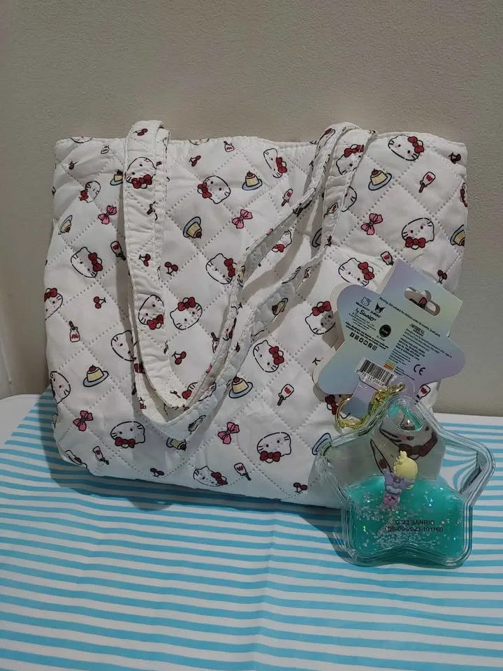 Hello Kitty Large Tsunameez Star Pendant and Shoulder Bag image indicator(2)