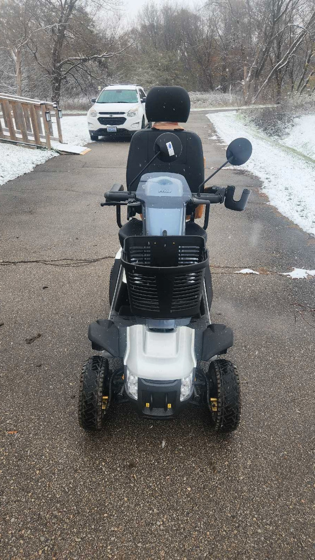 Pride Pursuit XL Scooter - Like New - photo 3