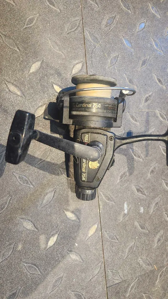 Abu Garcia Cardinal 754 thumbnail