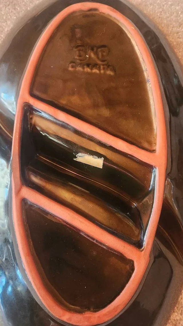 Blue Mountain Pottery Dish image indicator(2)