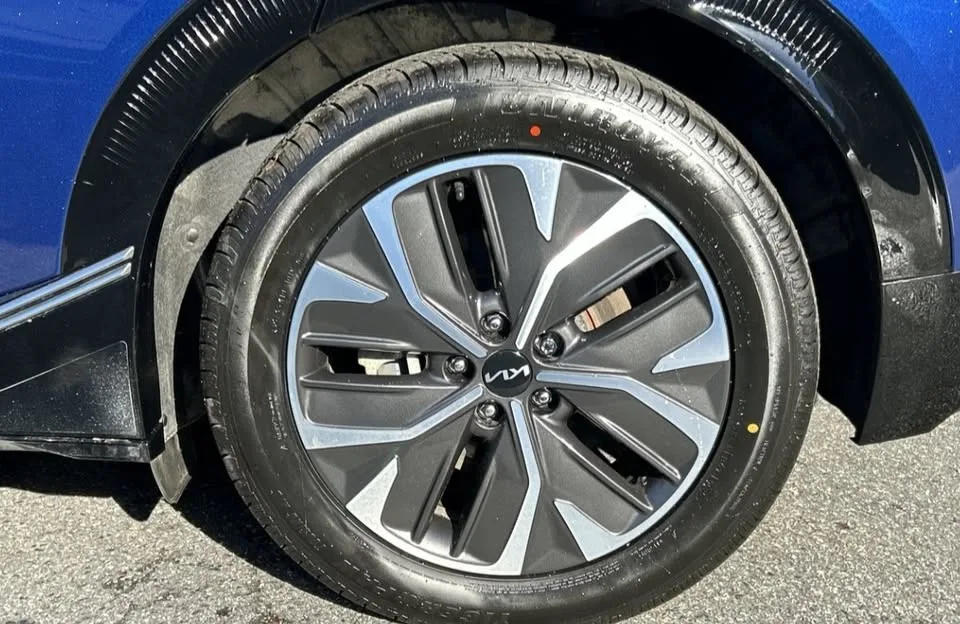 2024 Kia ev6 land awd image indicator(9)