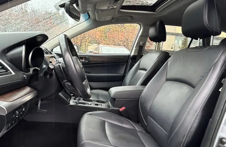 2018 Subaru Outback 2.5i Limited image indicator(10)