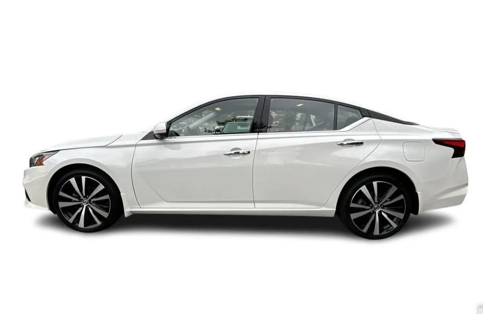 2022 Nissan altima platinum image indicator(5)