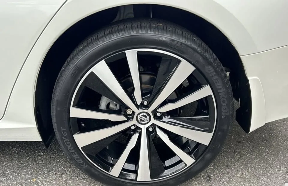 2022 Nissan altima platinum image indicator(10)