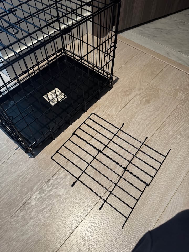 Dog crate in great condition - photo 3