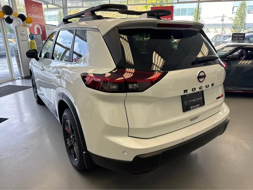 2026 Nissan rogue rock creek image indicator(2)