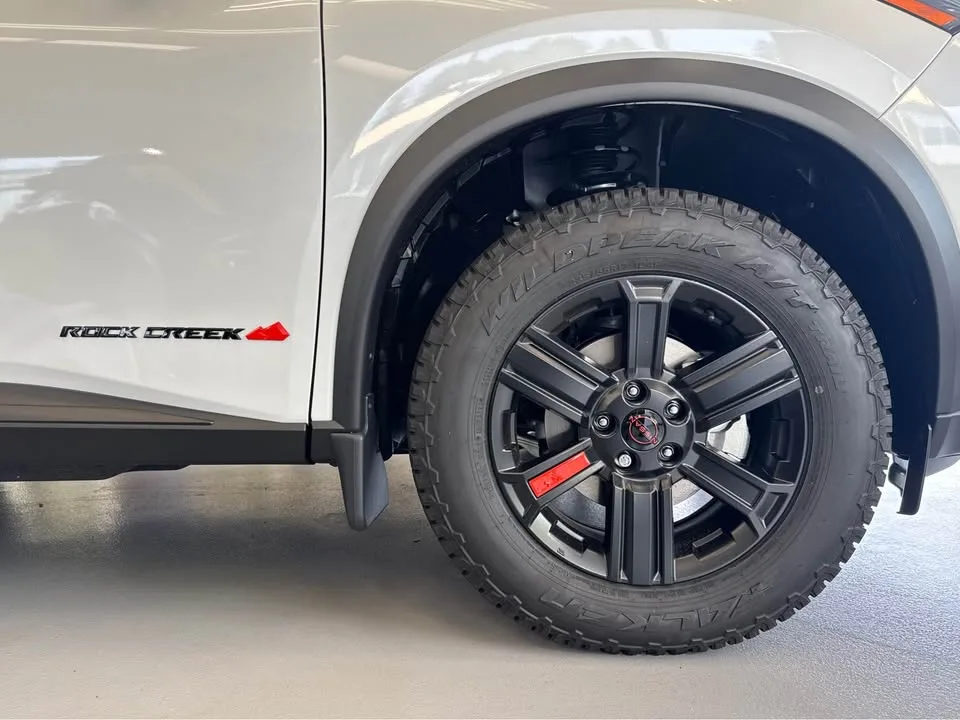 2026 Nissan rogue rock creek image indicator(3)