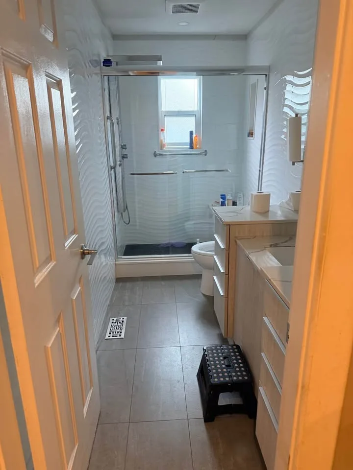 3 Beds 2 Baths - House image indicator(7)