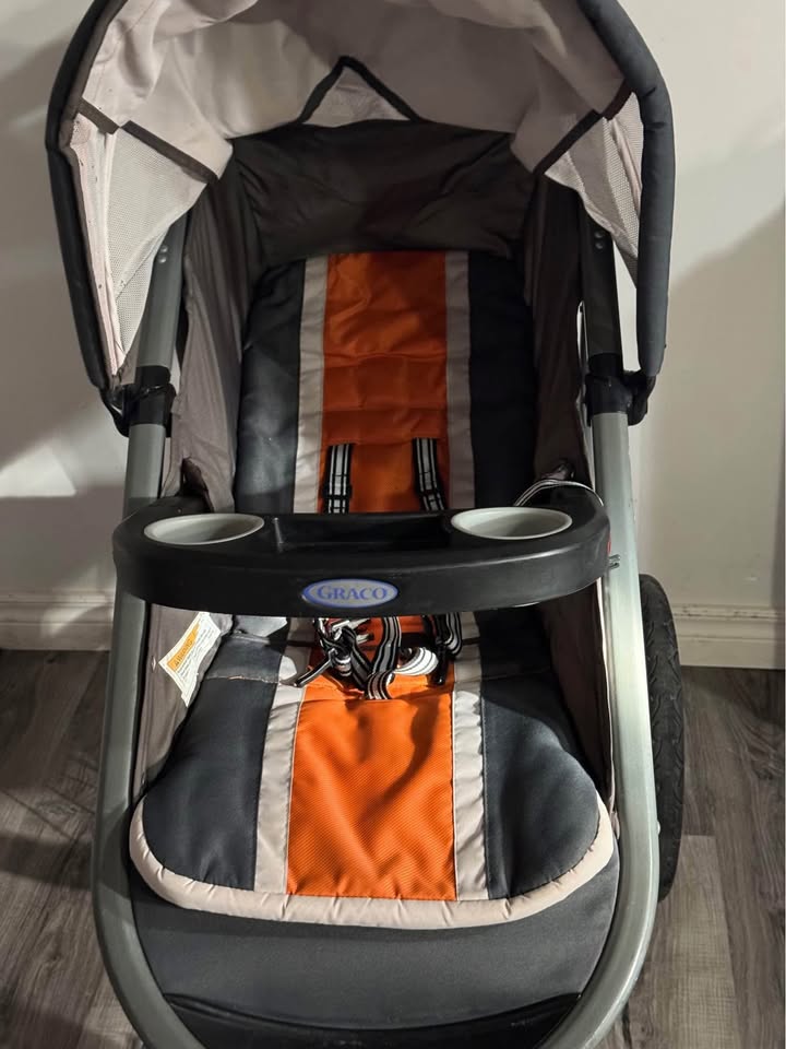 Graco Jogging Stroller - photo 2