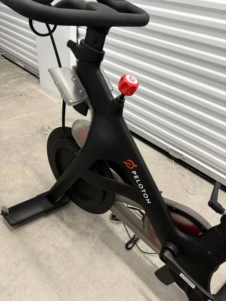 Peloton Exercise Bike Gen 3 With Accessories Lightly Used image indicator(5)
