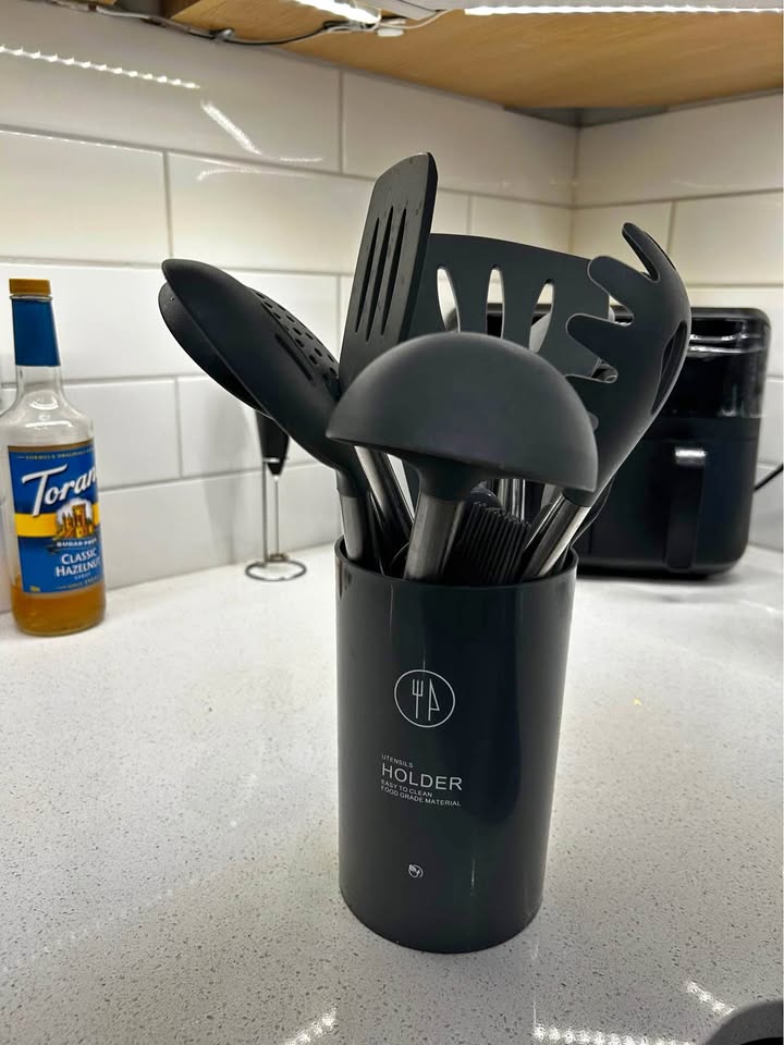 Silicone cooking tools