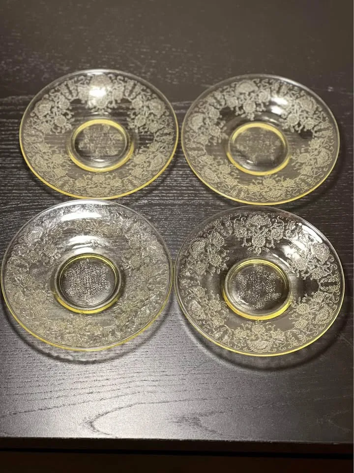 Hazel-Atlas Florentine Poppy #2 saucers, set of 4 image indicator(5)