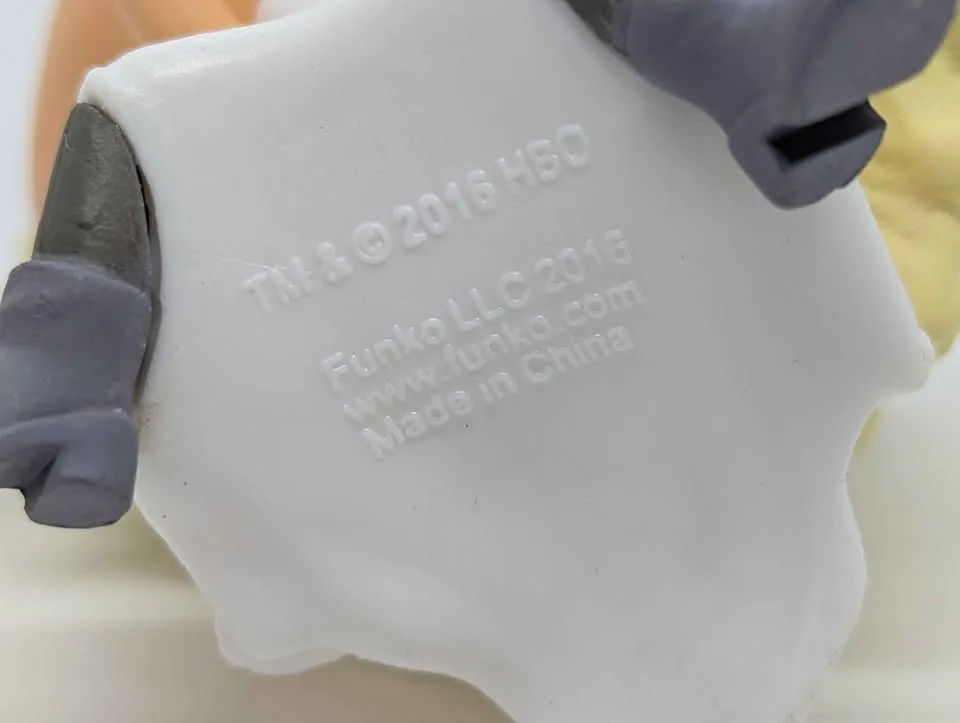 Funko Pop Daenerys Figure image indicator(5)