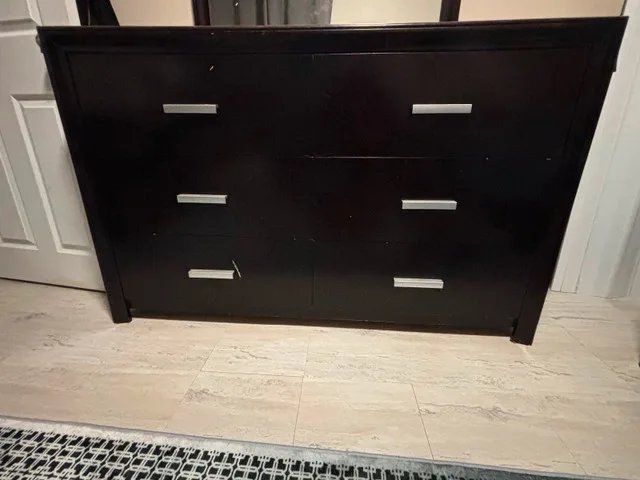 Old dresser with Mirror image indicator(2)