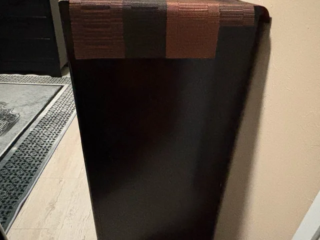 Old dresser with Mirror image indicator(3)