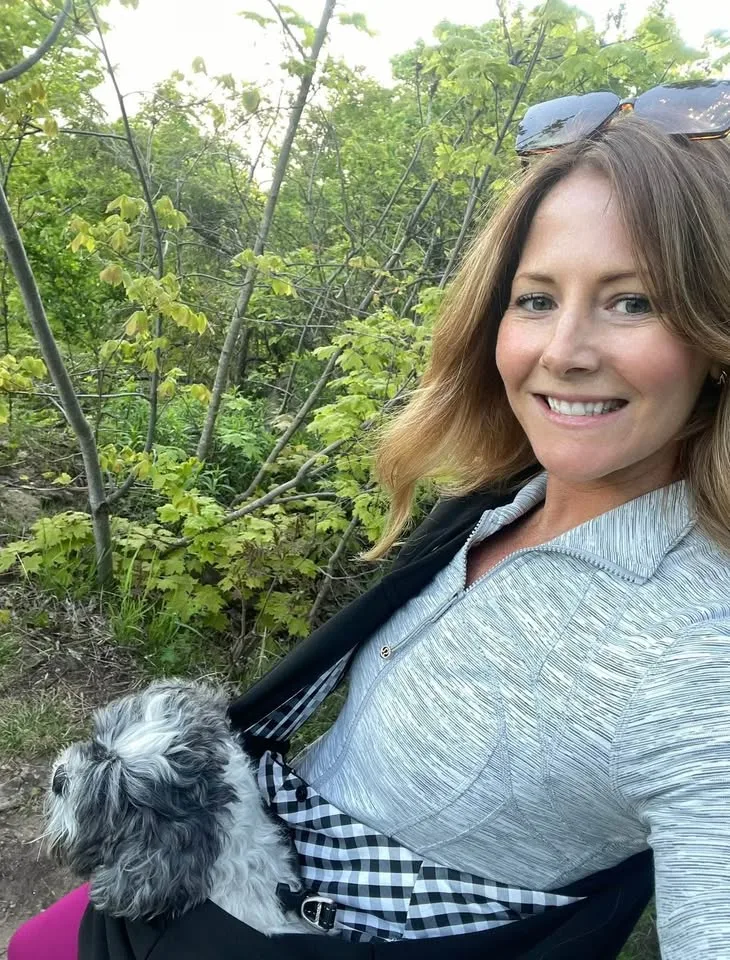 Pet carrier sling for small dog image indicator(6)