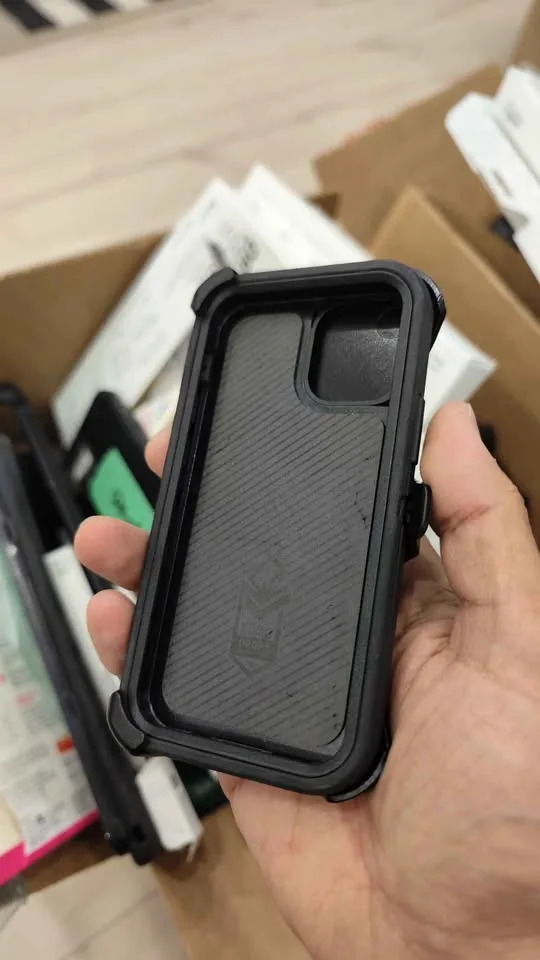 3 Boxes of cases for iPads and iPhones image indicator(6)