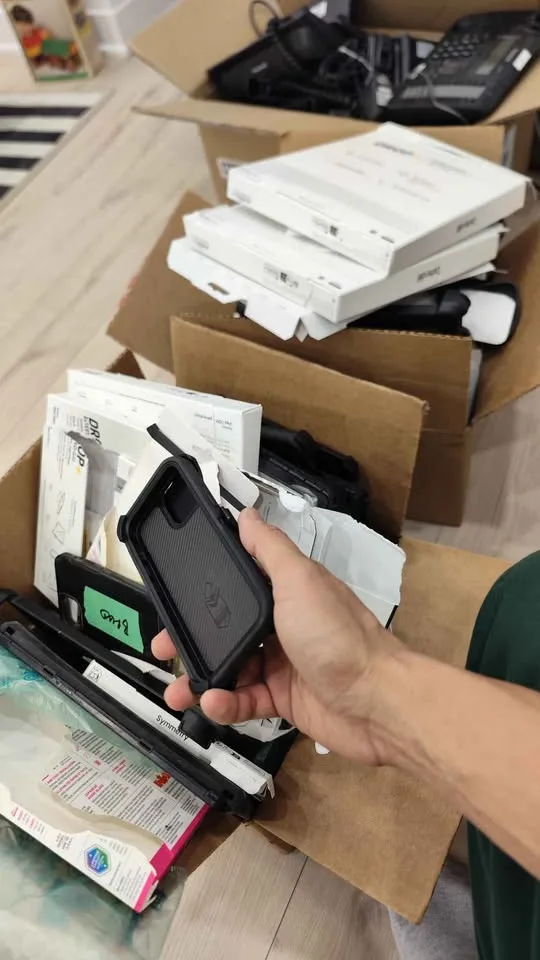 3 Boxes of cases for iPads and iPhones image indicator(7)